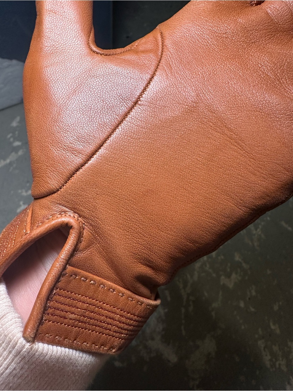 Hermès Kelly Cadenas Leather Gloves Padlock Gold Hardware Tan Brown - Picture 7 of 10